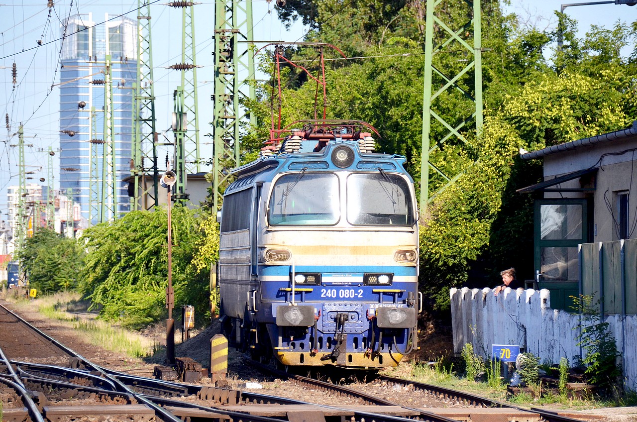240 080-2