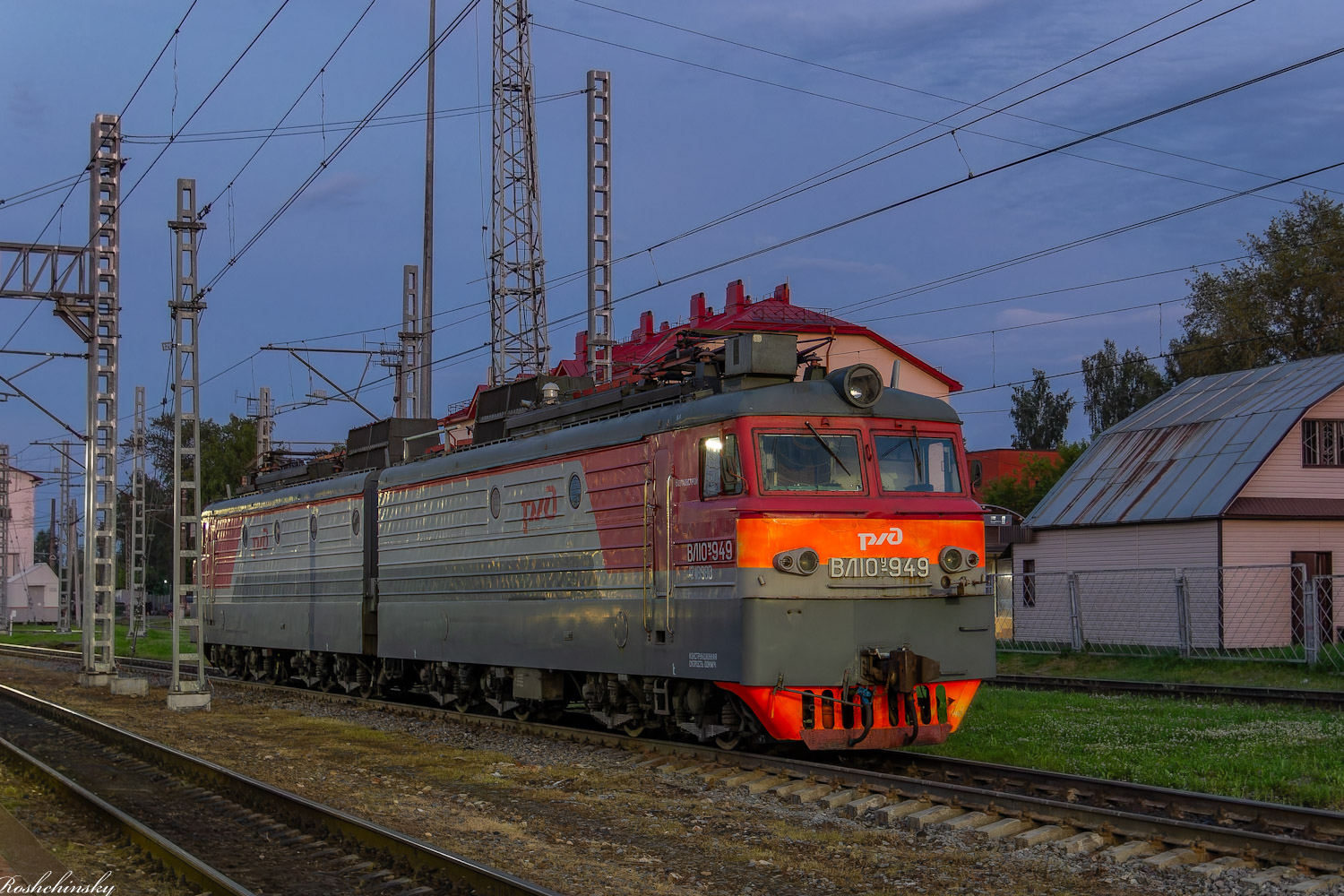 ВЛ10У-949