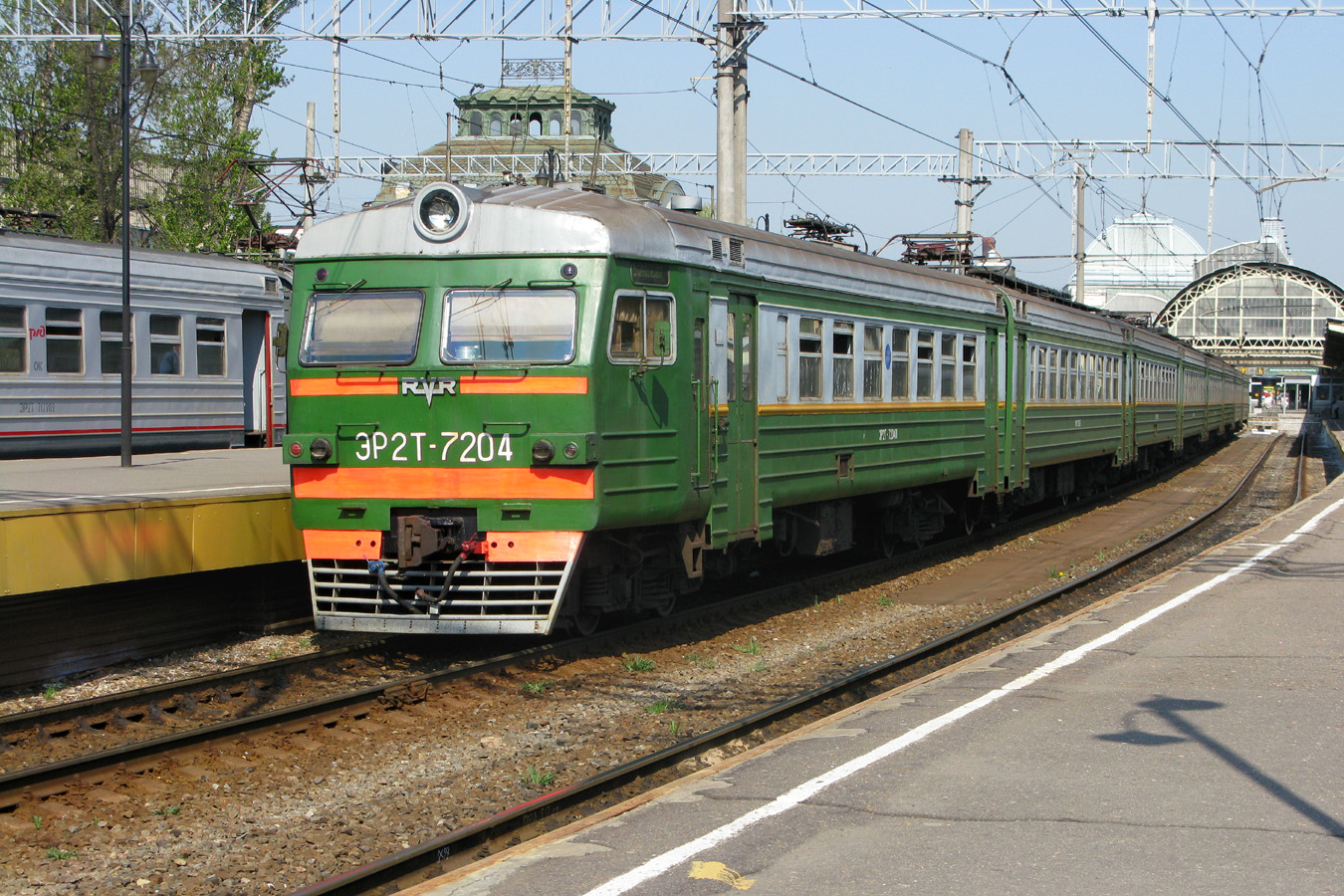 ЭР2Т-7204
