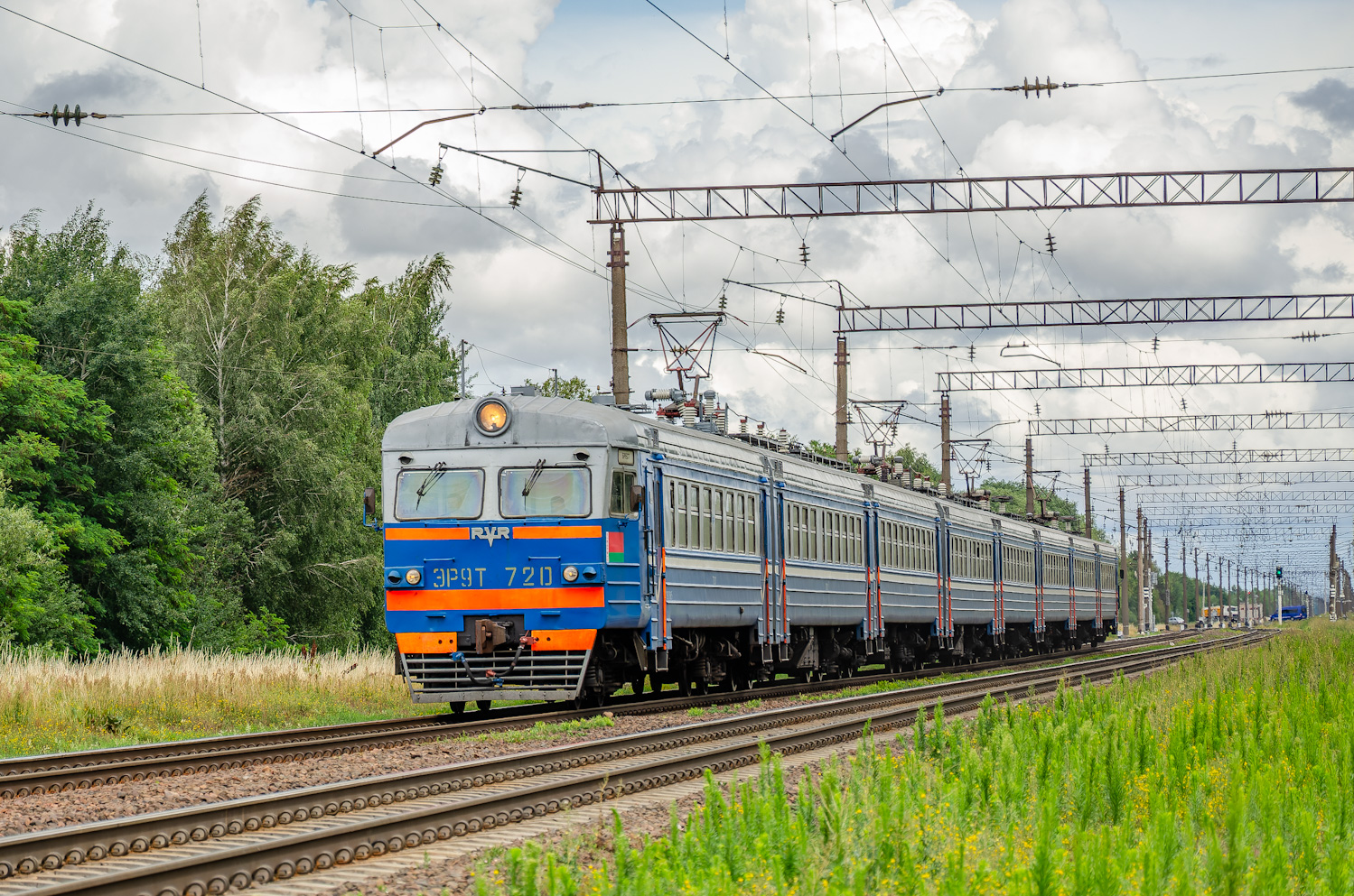 ЭР9Т-720