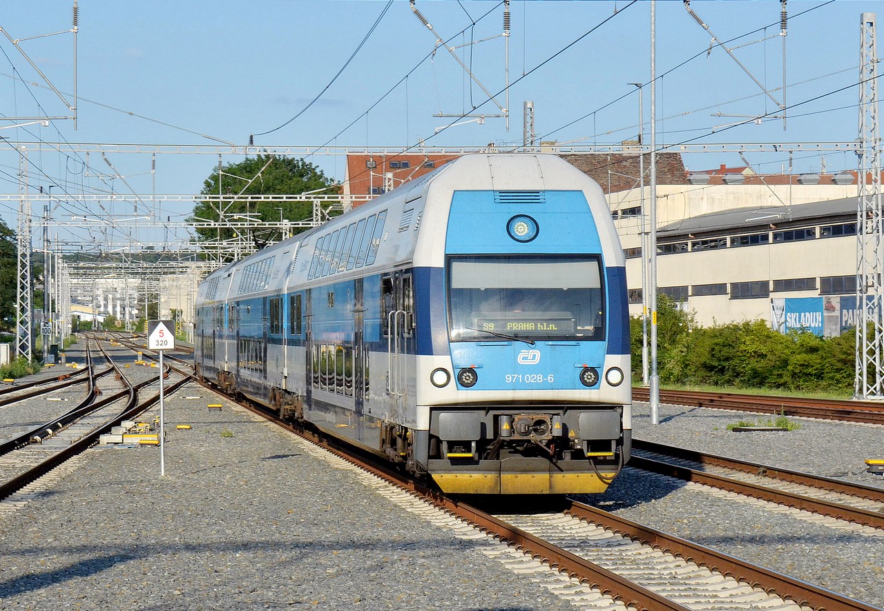 471 028-6
