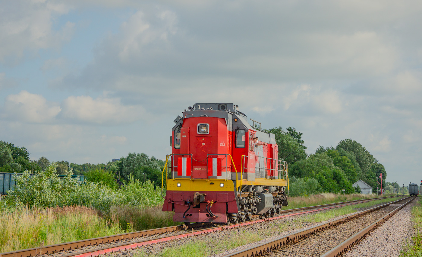 ТЭМ18ДМ-1435