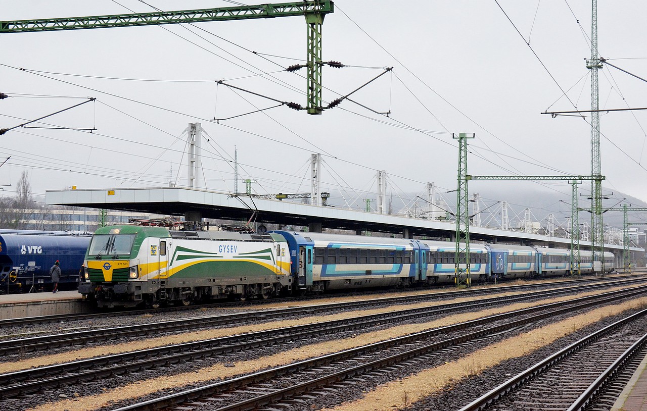 471 501