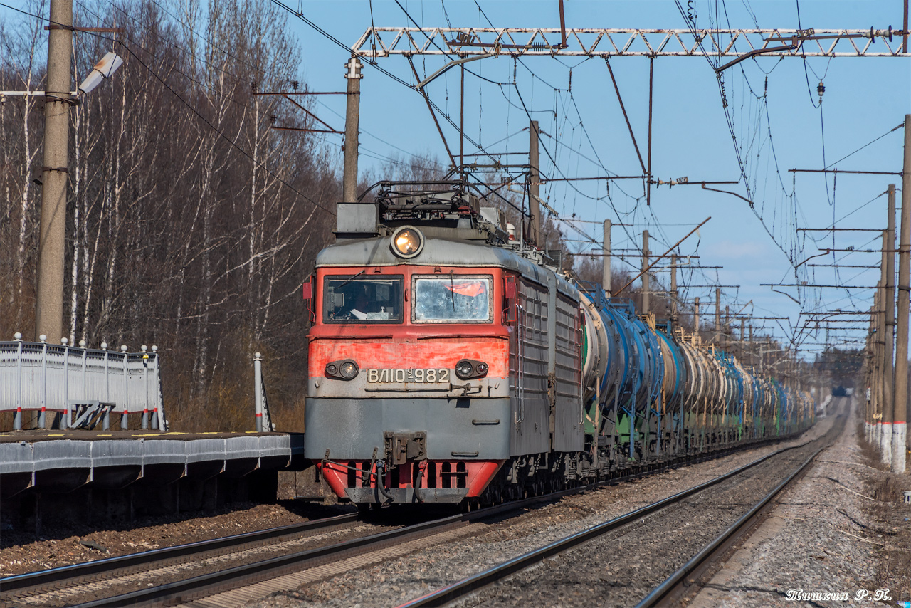 ВЛ10У-982