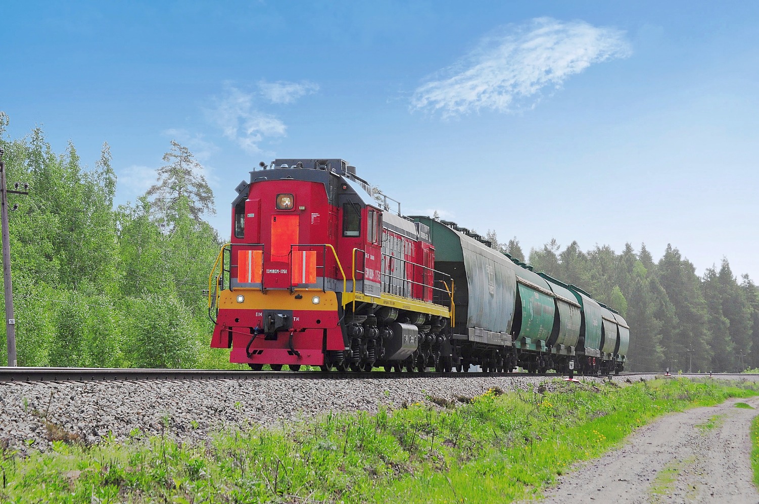 ТЭМ18ДМ-1756