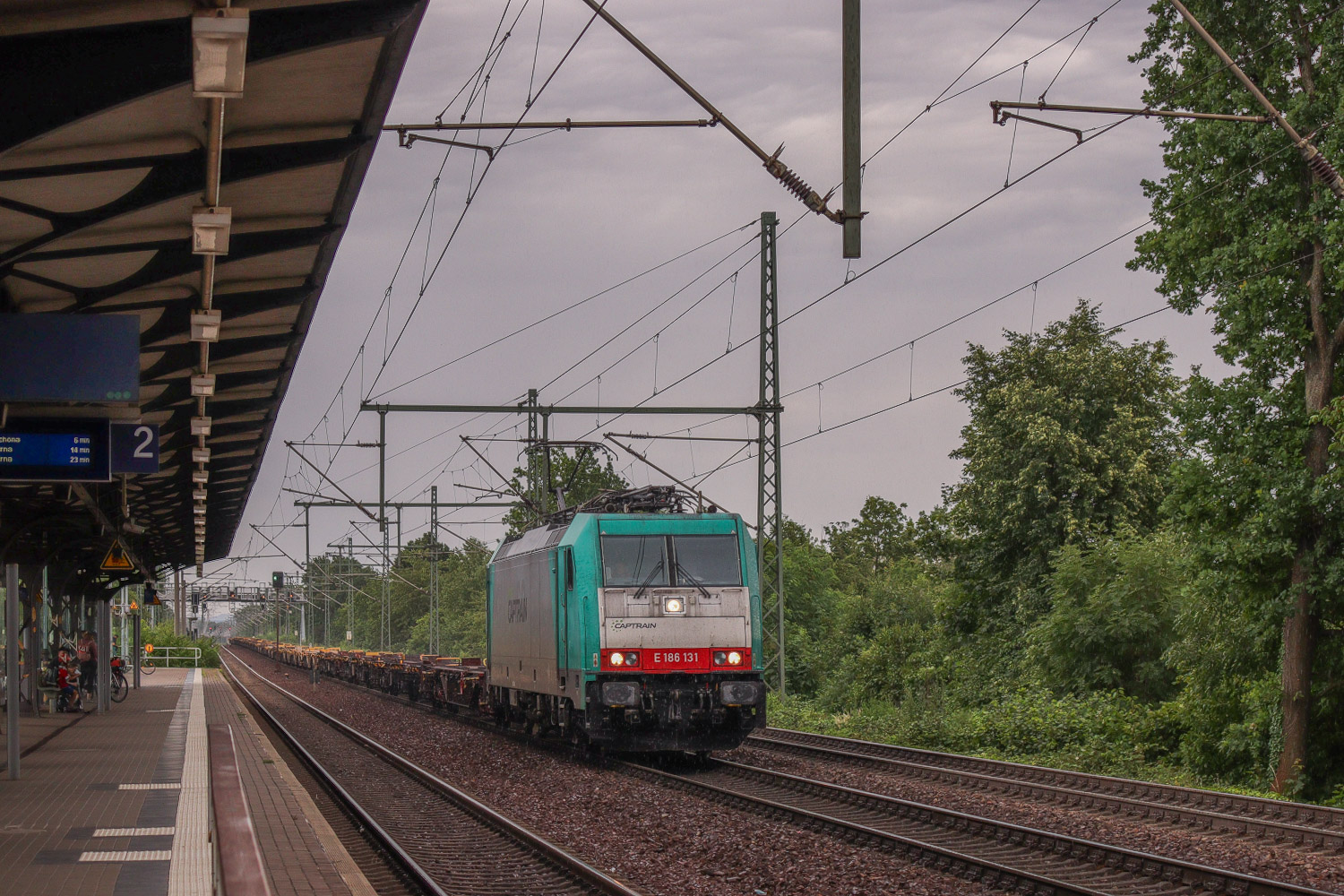 E 186 131