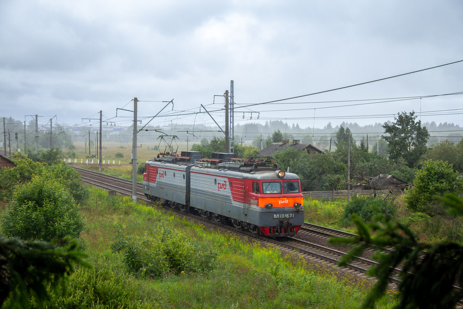 ВЛ10У-671