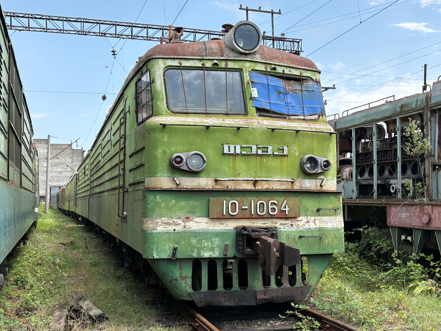 ВЛ10-1064