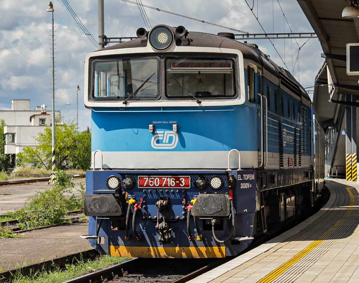 750 716-3