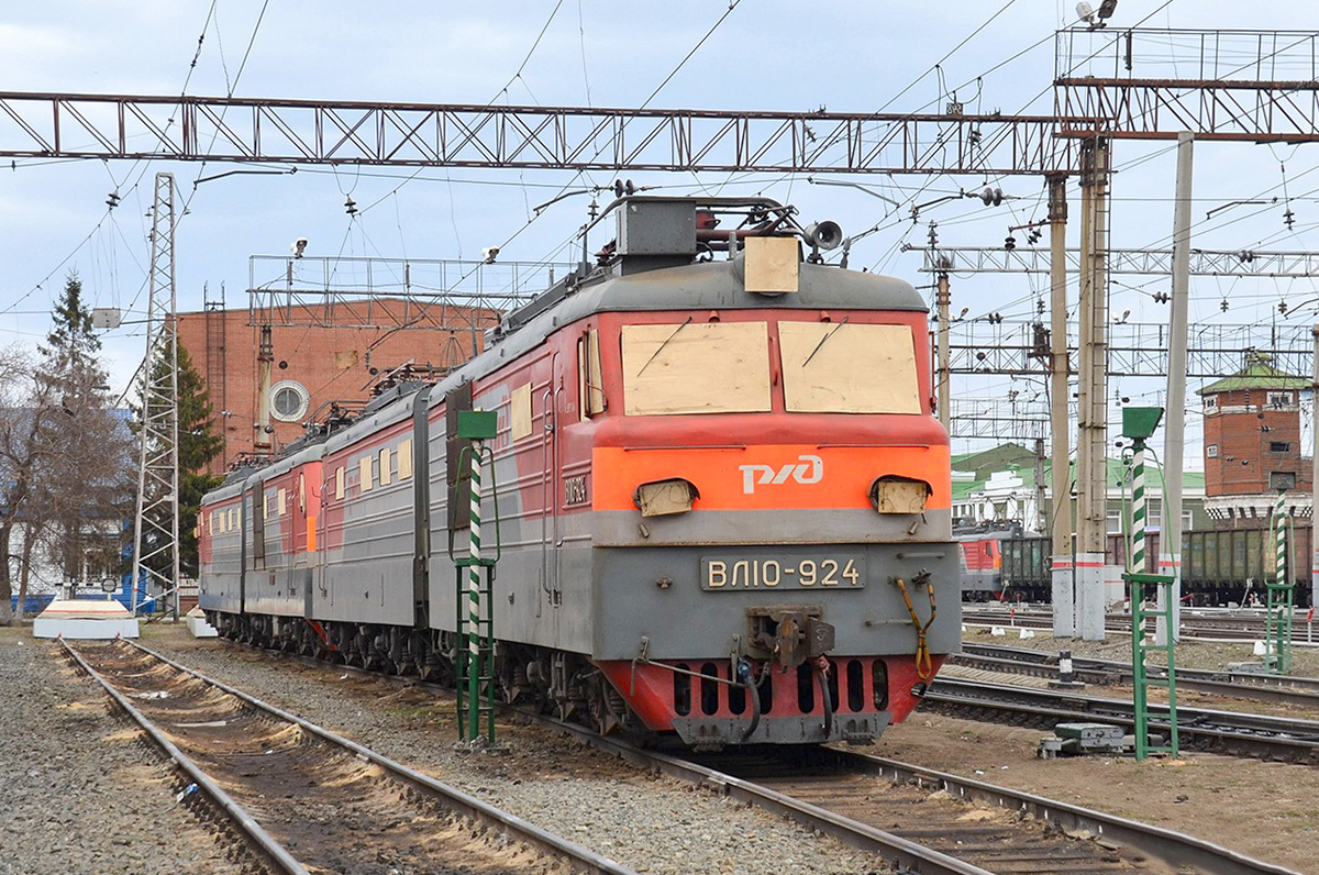 ВЛ10-924