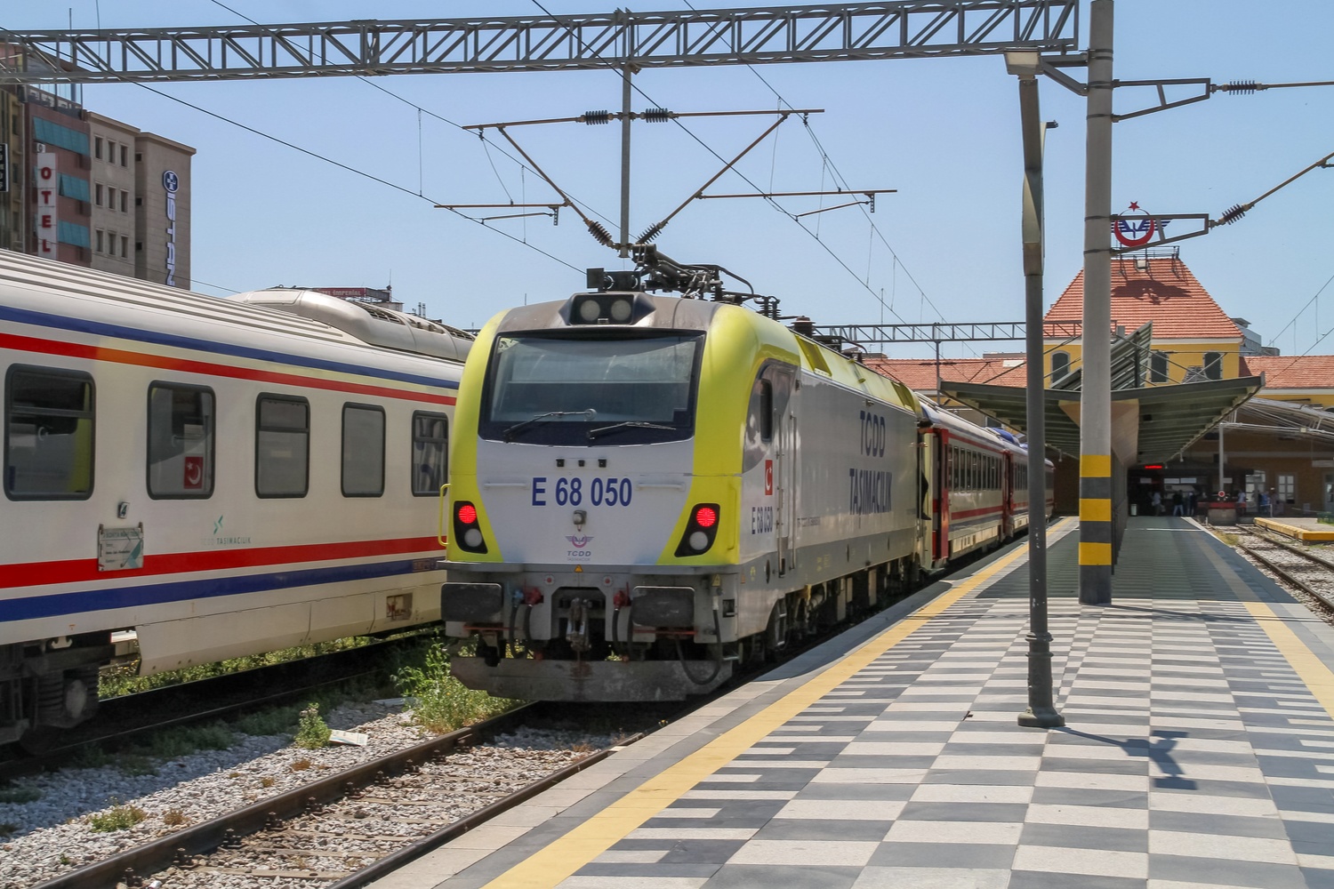 E68050