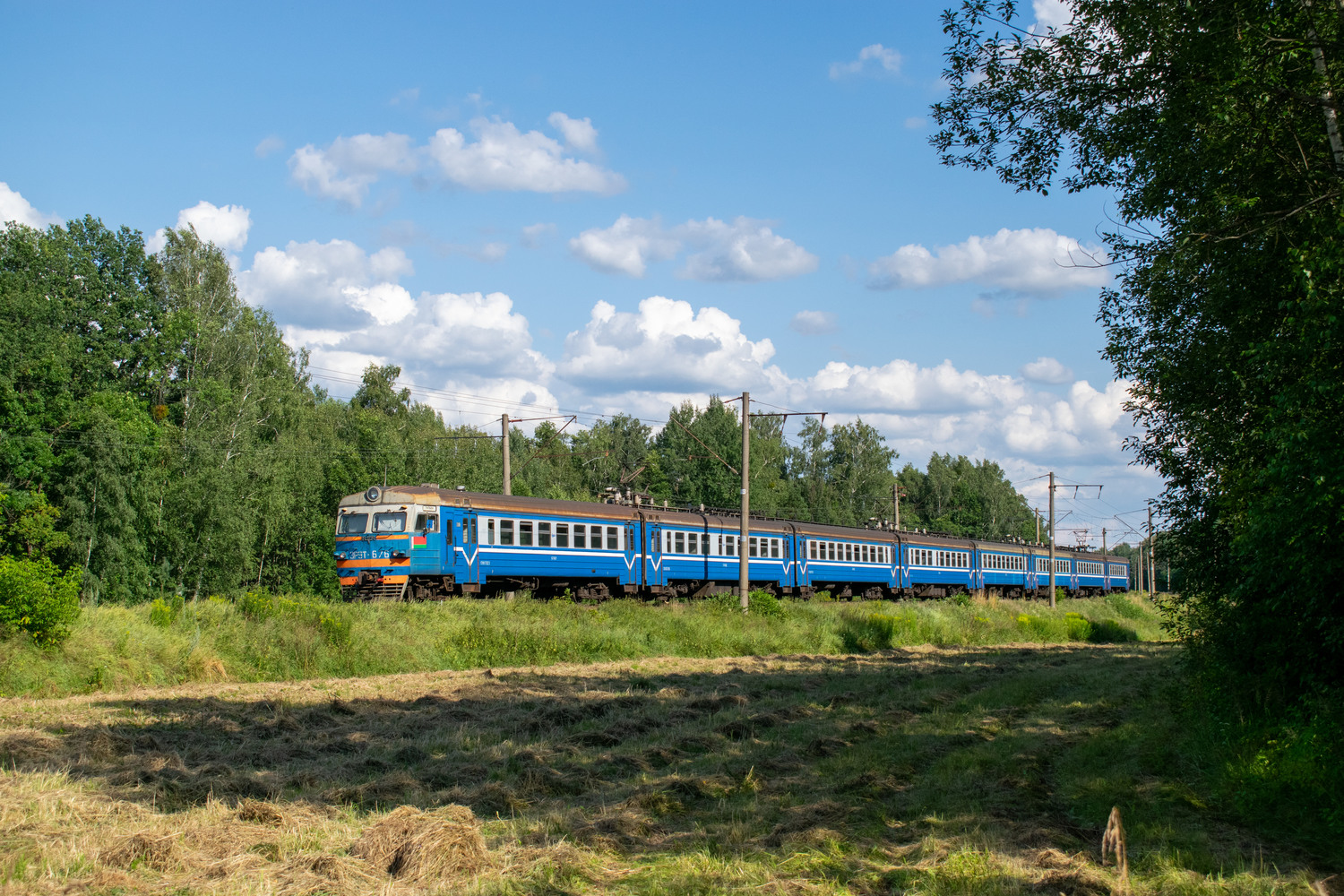 ЭР9Т-676