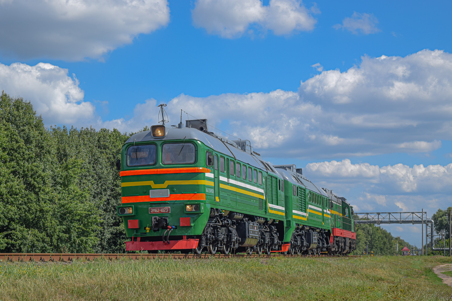 2М62-1023