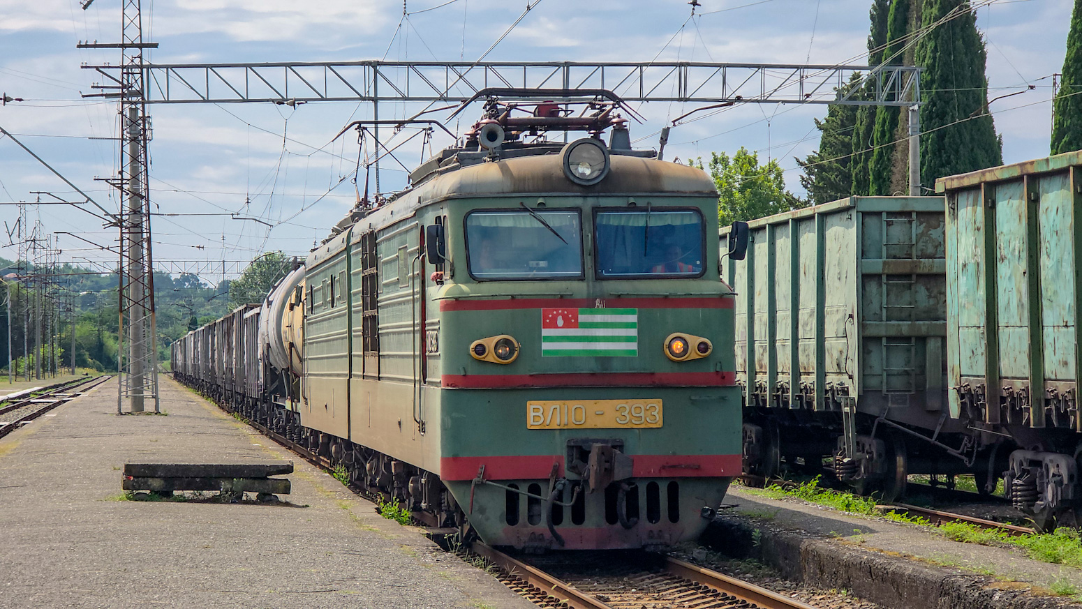 ВЛ10-393