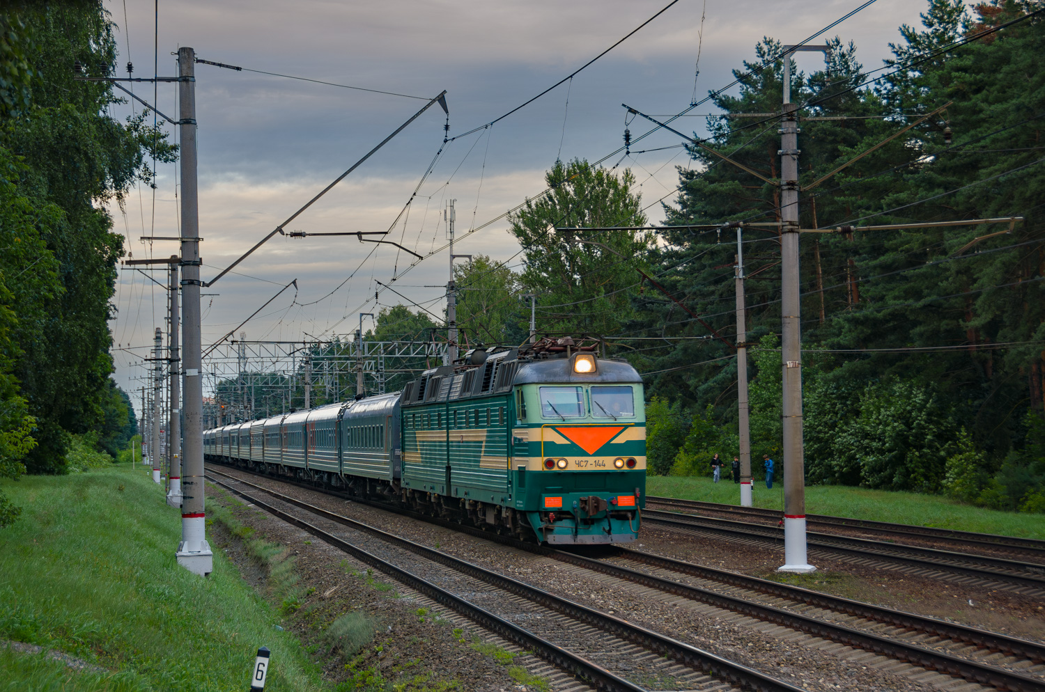 ЧС7-144