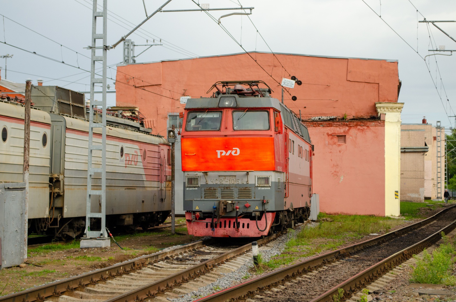 ЧС2Т-1054