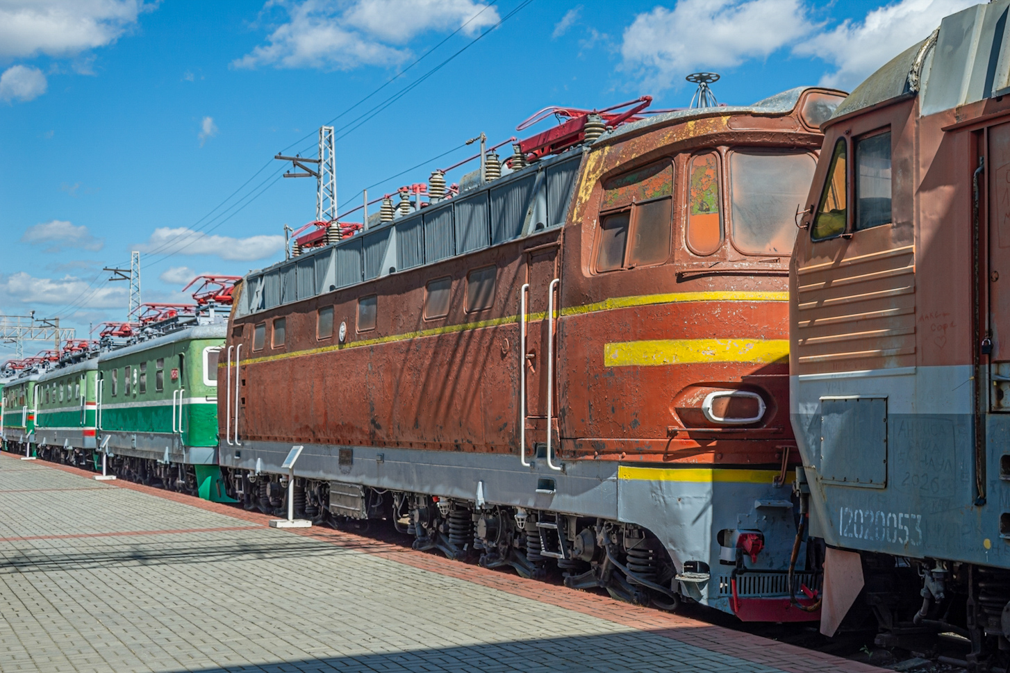 ЧС4-023