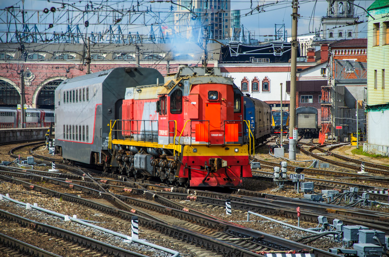 ТЭМ18ДМ-1807