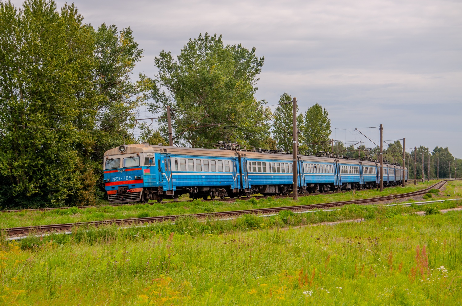 ЭР9Т-705