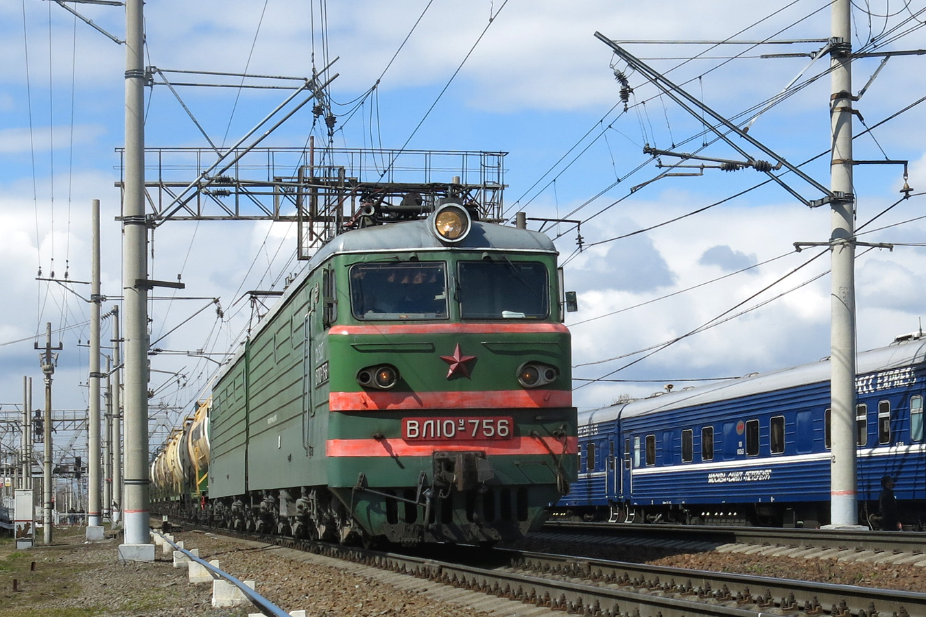 ВЛ10У-756