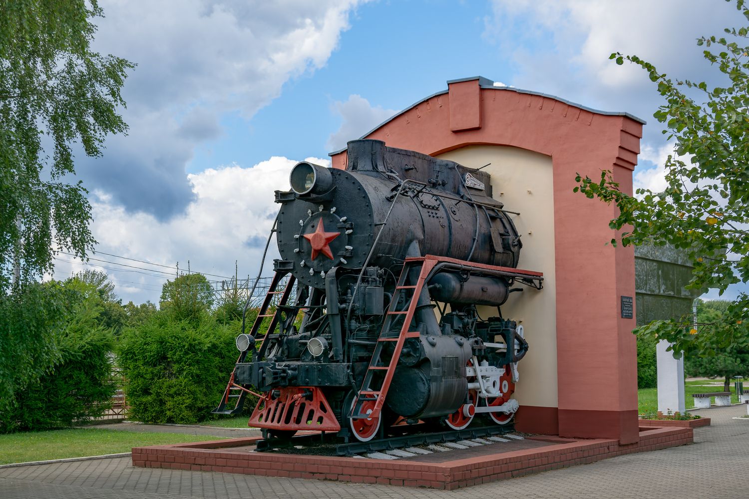 Л-0472