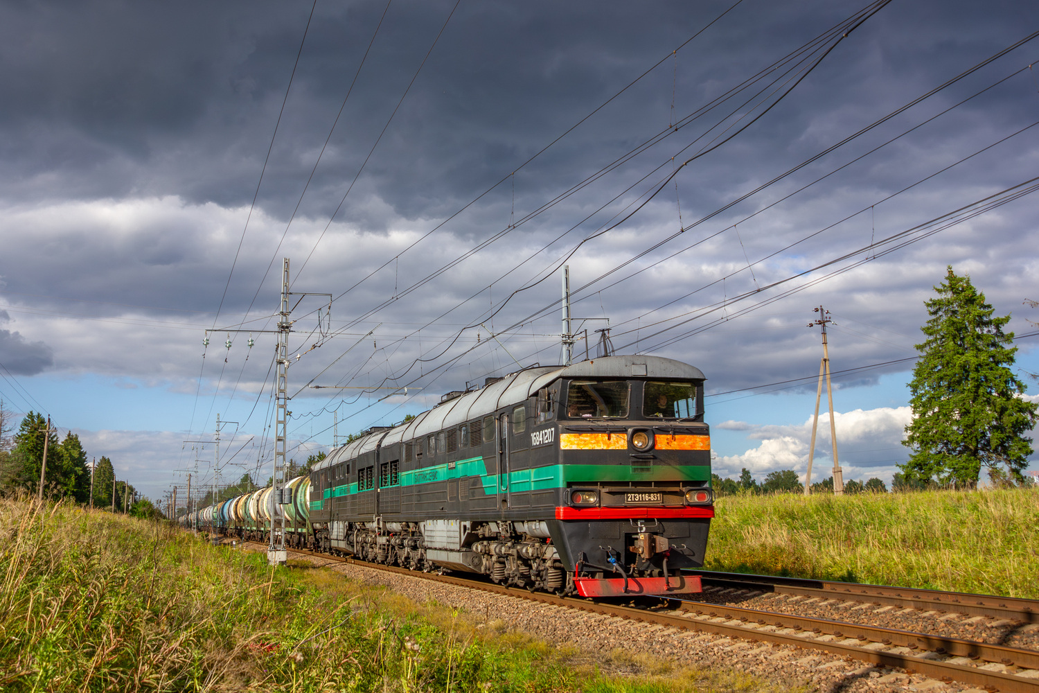 2ТЭ116-831