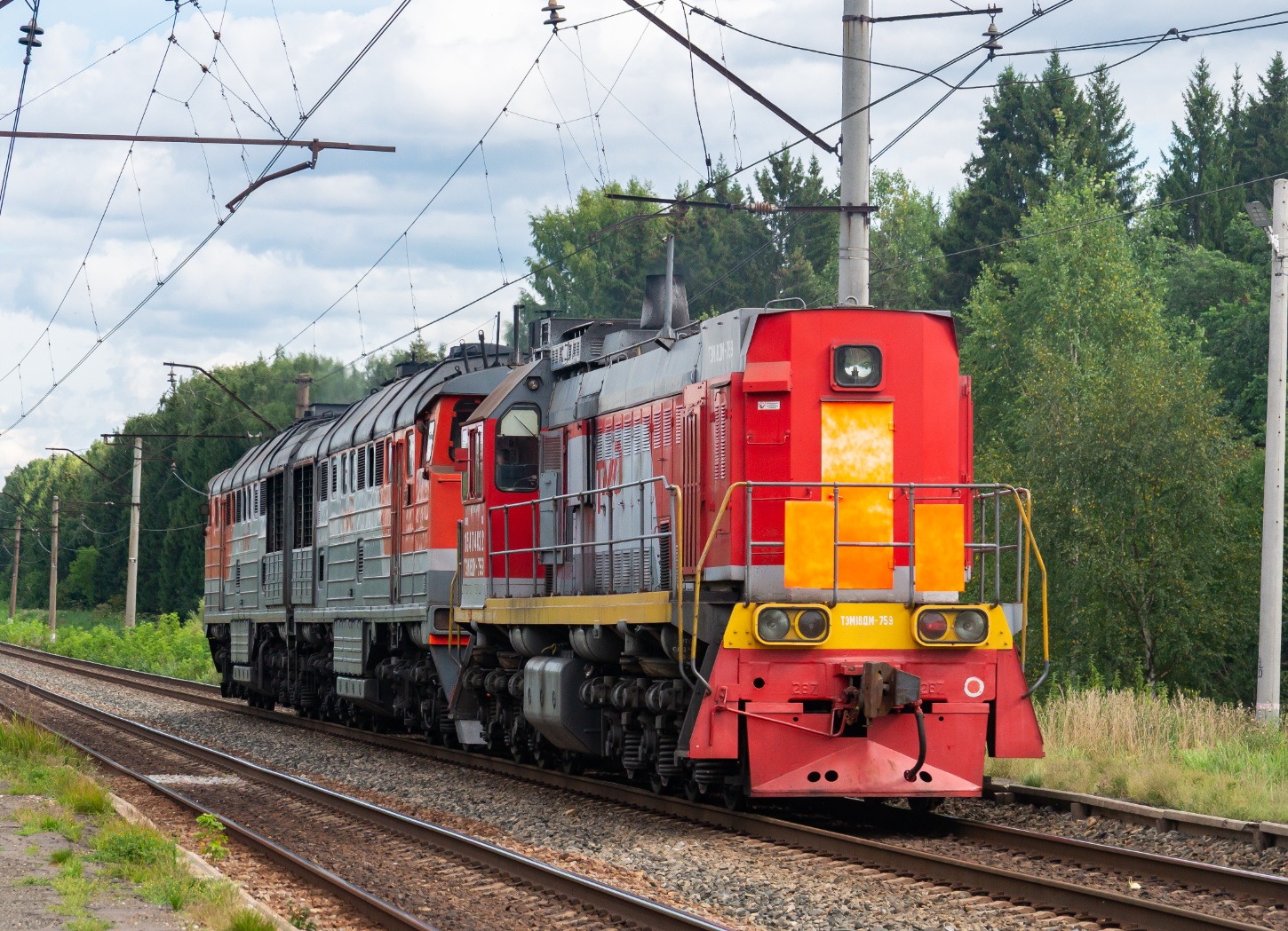 ТЭМ18ДМ-759
