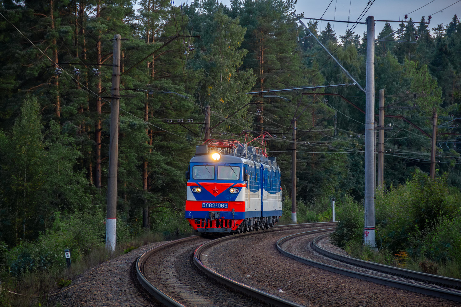 ВЛ82М-069