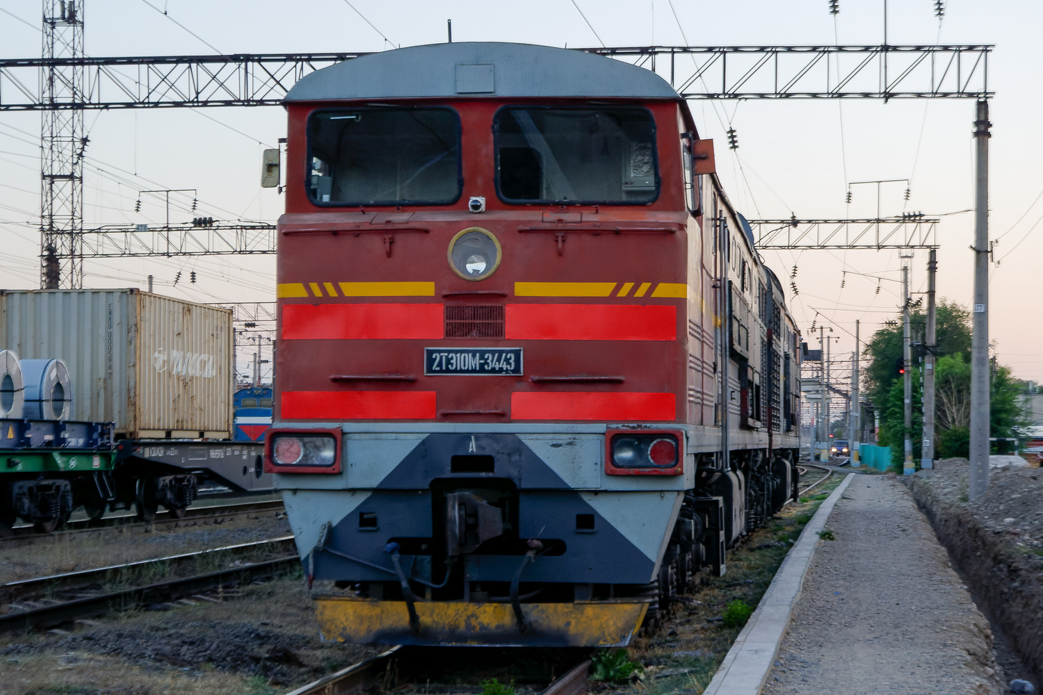 2ТЭ10М-3443