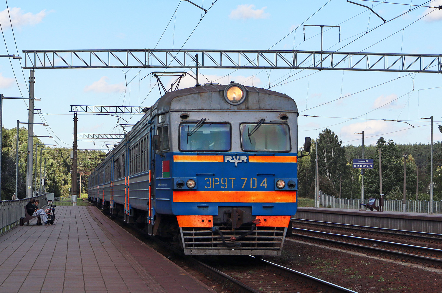 ЭР9Т-704