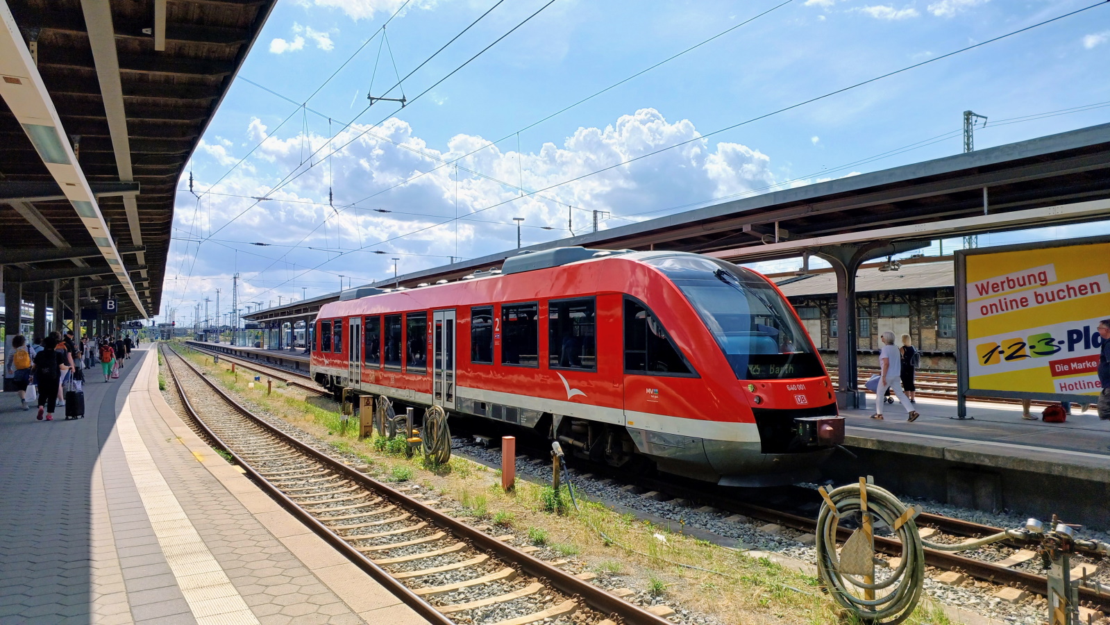 640 001