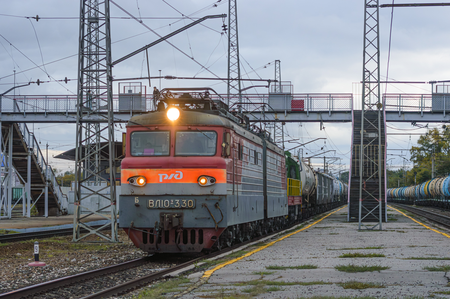 ВЛ10У-330