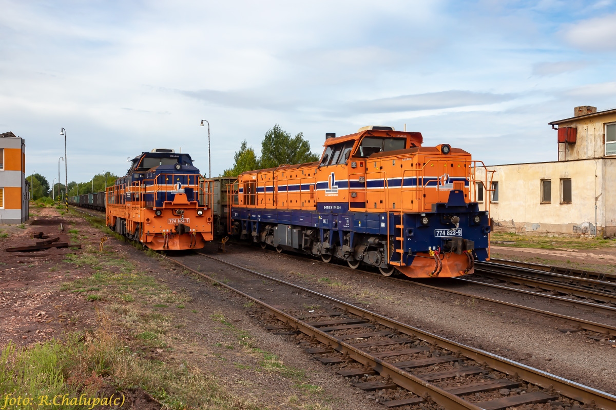 774 724-7; 774 723-9