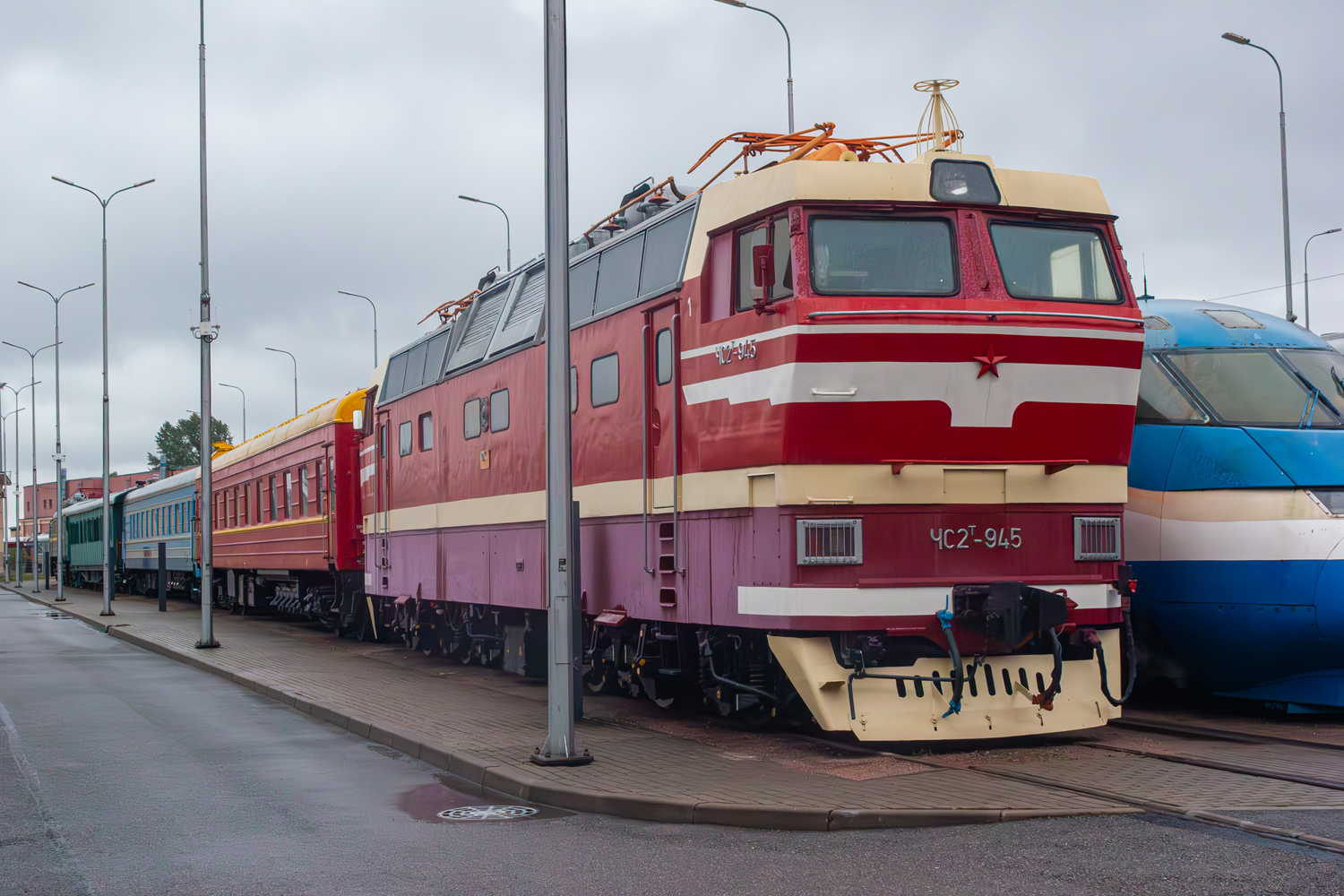 ЧС2Т-945