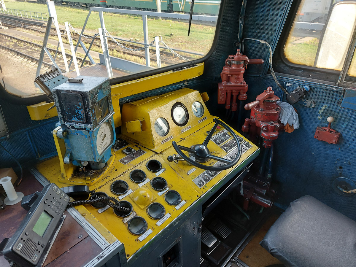 2М62У-0053; Техника изнутри (Белорусская железная дорога)