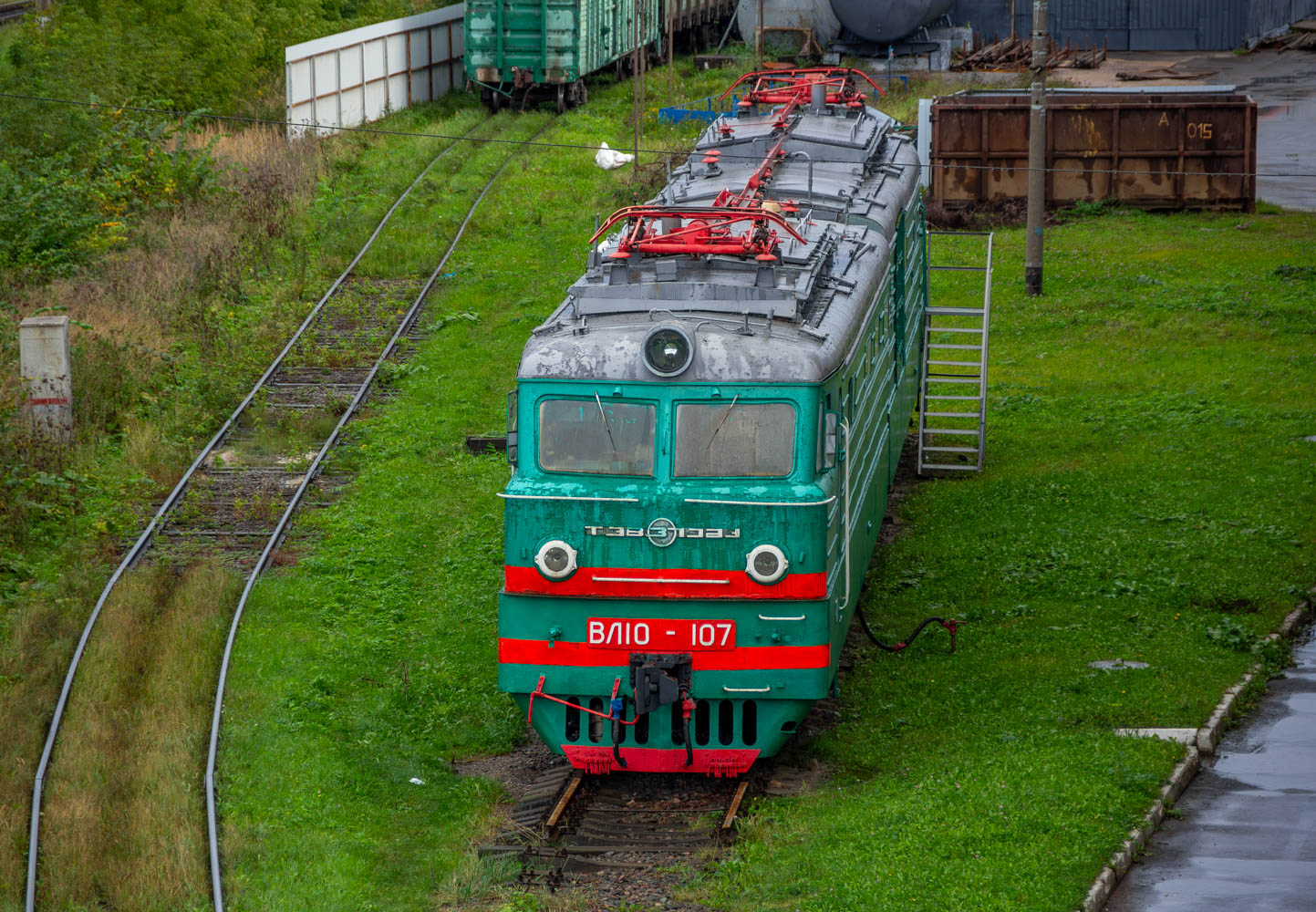 ВЛ10-107