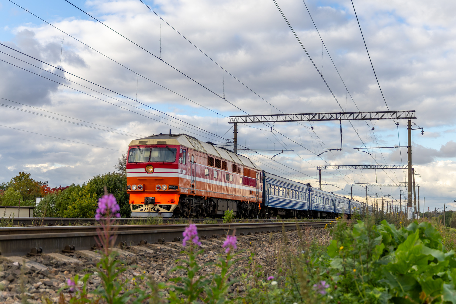 ТЭП70-0247; Фотозарисовки (Октябрьская железная дорога)