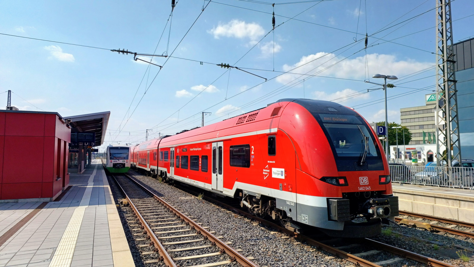1462 045