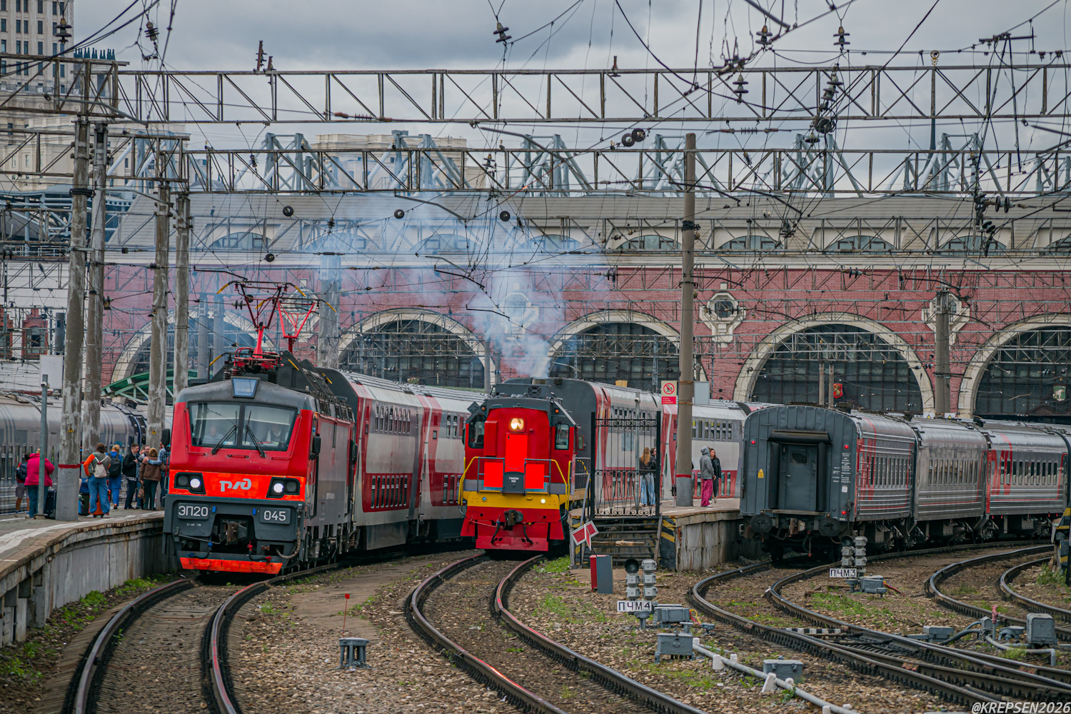 ЭП20-045; ТЭМ18ДМ-1800
