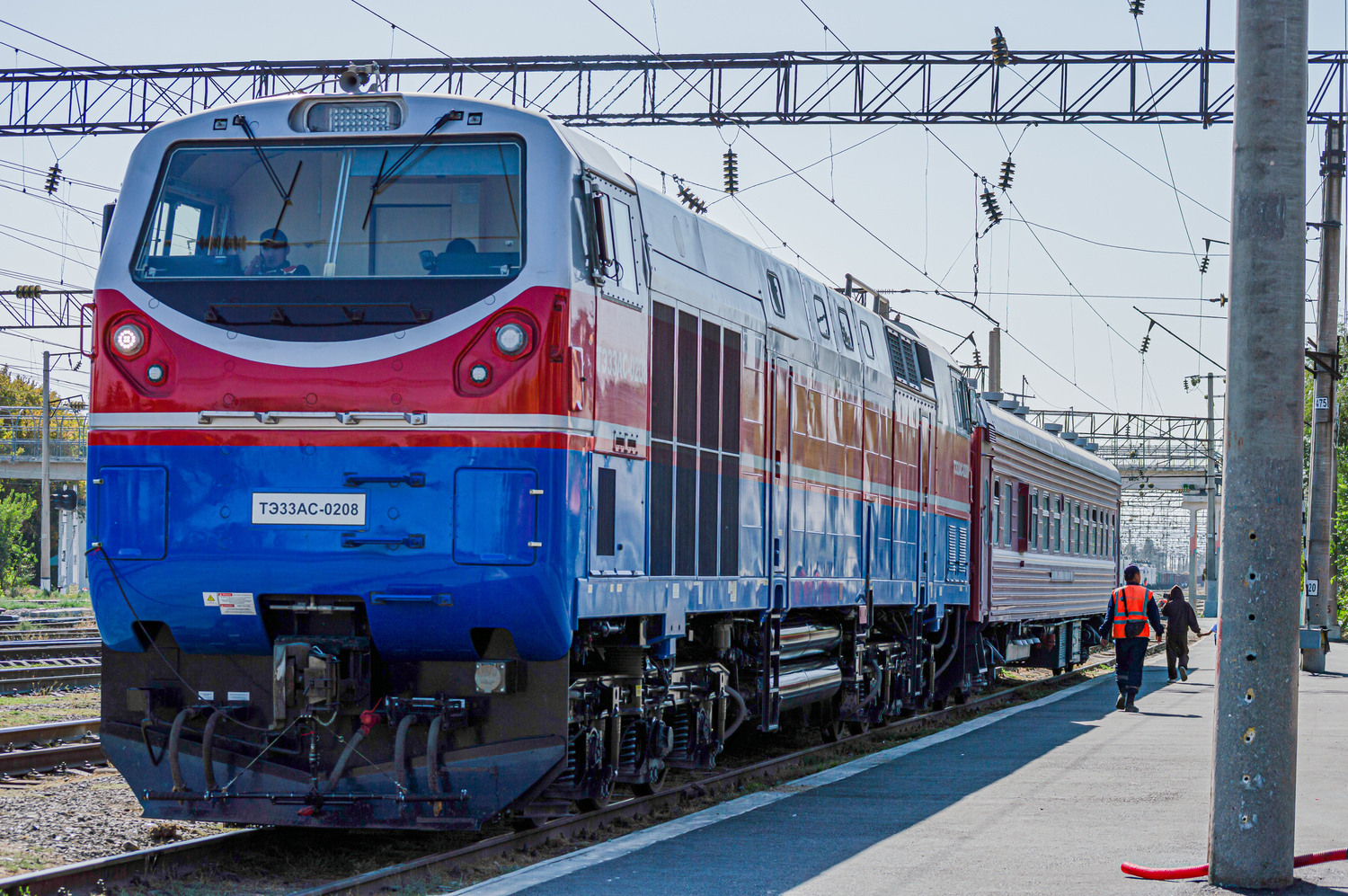 ТЭ33АС-0208