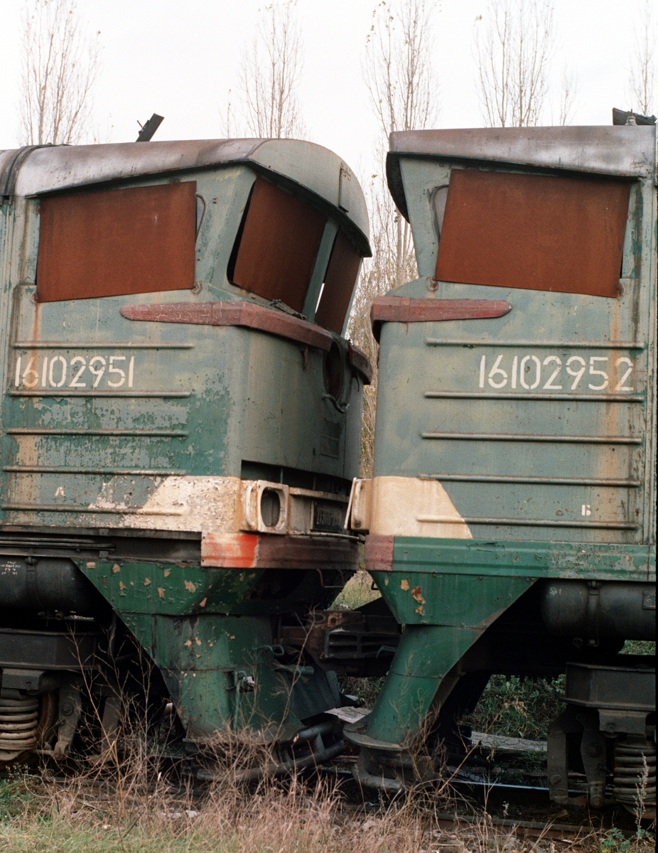 2ТЭ116-295